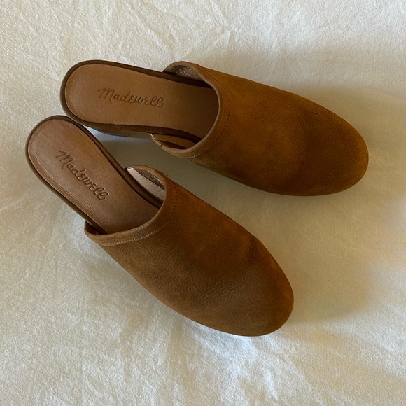 Madewell Clogs - Picture 1 of 3